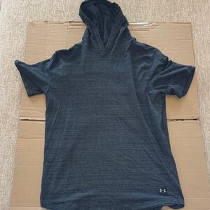Under Armour Men’s Short Sleeve Hooded Shirt - Charcoal Heather